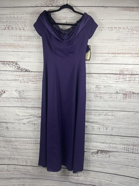 Von Bramlett Dresses & Skirts - Von Bramlett Dress Women's SZ 6 Purple Off Shoulder Evening Gown Formal Made USA